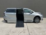 2025 Toyota Sienna XLE Plus