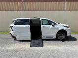2025 Toyota Sienna XLE Plus